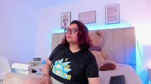 Snapshot of sam_von_tess chatting on 12.15.25 Samantha online show from 12.15.25