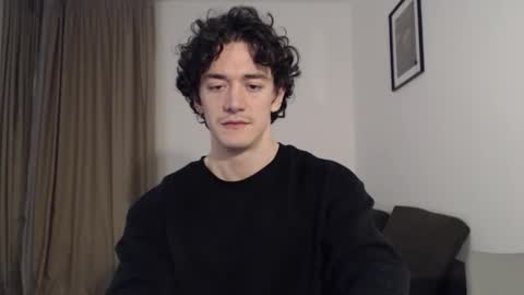 Snapshot of sam_winchest chatting on 11.10.25 Sam online show from 11.10.25