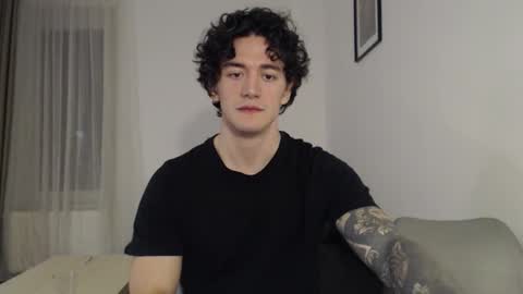 Snapshot of sam_winchest chatting on 12.22.25 Sam online show from 12.22.25