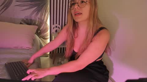 Samaantha  online show from 02.11.26