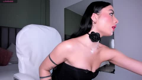 Snapshot of samaantharey chatting on 02.21.25 Samantha online show from 02.21.25