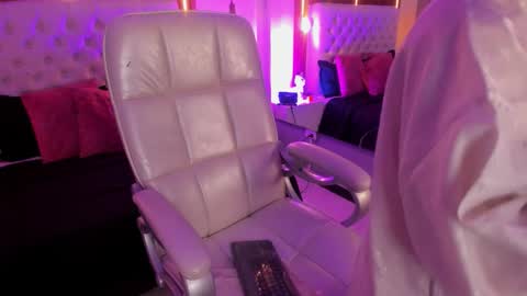 samabiecrussie online show from 02.26.26