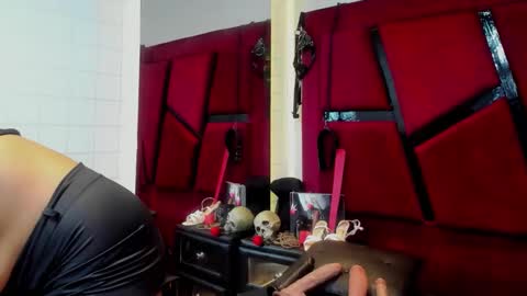 Samanta online show from 12.17.25