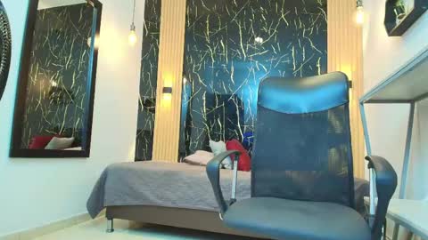    online show from 05.15.26