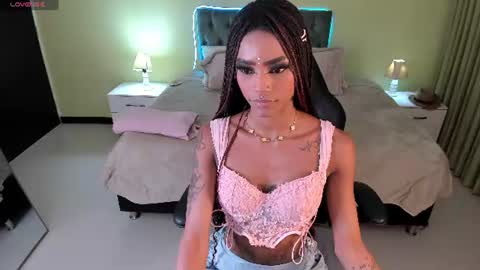Snapshot of samantha_spike chatting on 06.17.26 Samantha online show from 06.17.26