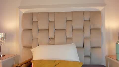 Snapshot of samanthabrown69 chatting on 10.27.25 Samantha online show from 10.27.25