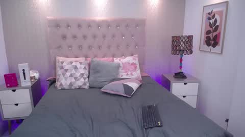 Samantha online show from 11.23.25