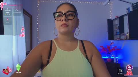 samanthahut1 online show from 10.05.25