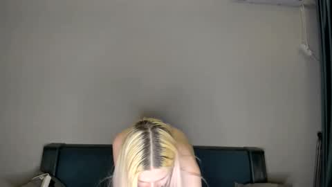 Snapshot of samanthamiasnik1 chatting on 12.23.24 Samantha online show from 12.23.24