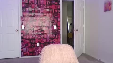 Snapshot of samanthaporsha chatting on 03.10.25 samanthaporsha online show from 03.10.25