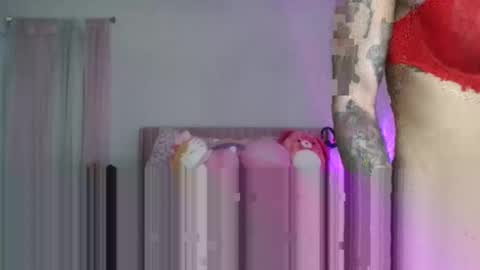 Snapshot of samanthaporsha chatting on 12.14.25 samanthaporsha online show from 12.14.25