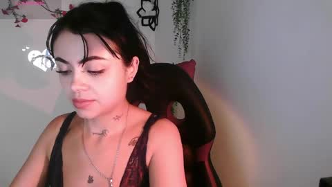 Samara   Please remeber follow me and rate me - thumbs up online show from 04.11.26