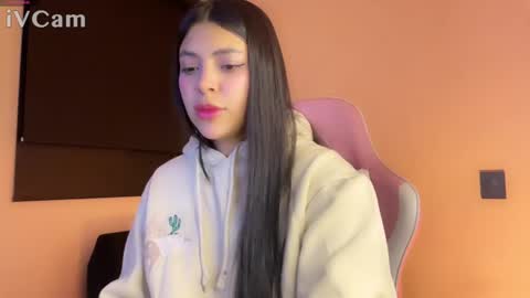 Snapshot of samara_lam chatting on 02.26.25 Sammy  online show from 02.26.25