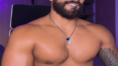 Snapshot of samdornan chatting on 01.13.25 Sam Dornan online show from 01.13.25