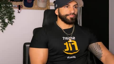 Snapshot of samdornan chatting on 02.04.26 Sam Dornan online show from 02.04.26