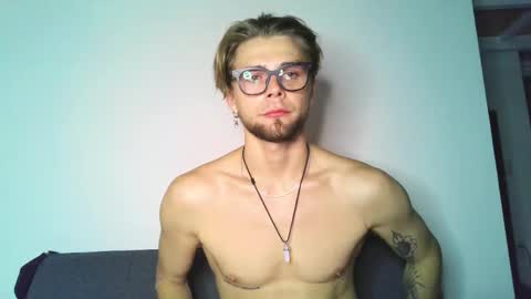 Fansly -       Top4fans   online show from 04.16.26