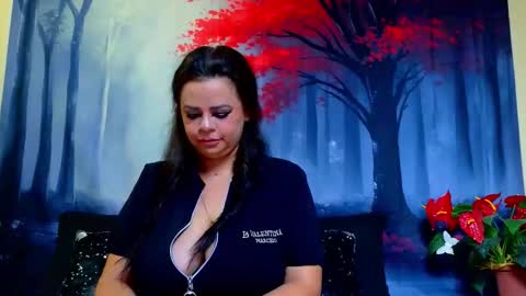     online show from 11.06.25