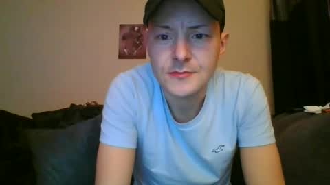 sexy lad looking for fun online show from 01.11.25