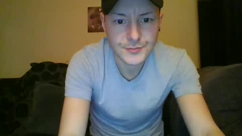 sexy lad looking for fun online show from 03.05.25