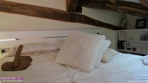 Snapshot of sammarastone chatting on 02.18.25 Maria online show from 02.18.25