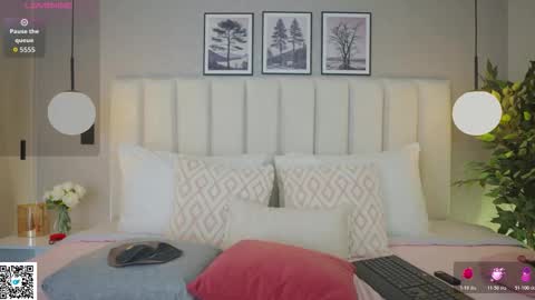 Snapshot of sammy_hamilton chatting on 11.27.25 Ana online show from 11.27.25