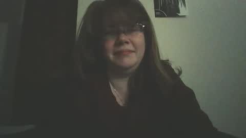 Snapshot of sammy_lyn chatting on 12.14.25 Sam online show from 12.14.25