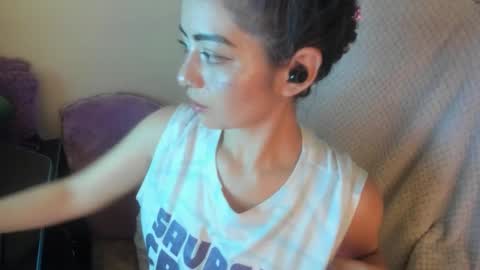 Snapshot of sammysammy_ chatting on 11.19.25 online show from 11.19.25