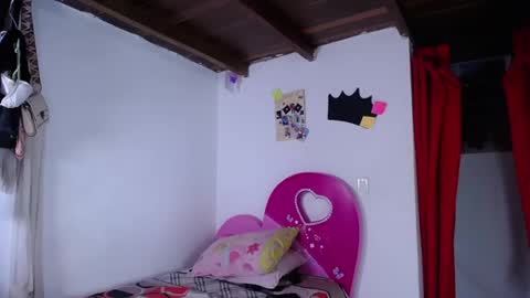 Snapshot of samny_doll369 chatting on 02.22.26 Samy doll online show from 02.22.26