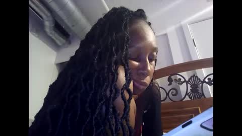 Snapshot of samoanne chatting on 12.27.24 Samoanne online show from 12.27.24