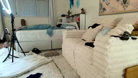 samreignsxxx online show from 09.30.25