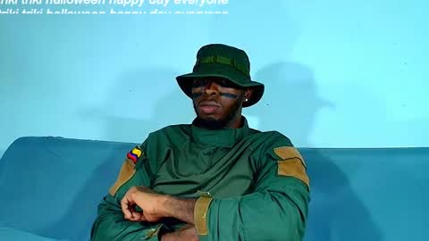 Snapshot of samsondauda chatting on 10.31.25 samson dauda online show from 10.31.25