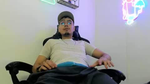 samu_leniz online show from 08.07.26
