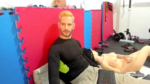 Snapshot of samuraijiu chatting on 11.10.25 samuraijiu online show from 11.10.25