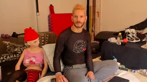 Snapshot of samuraijiu chatting on 11.18.25 samuraijiu online show from 11.18.25