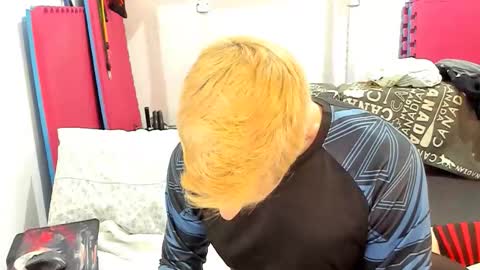 Snapshot of samuraijiu chatting on 11.20.25 samuraijiu online show from 11.20.25