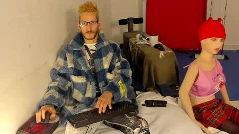 Snapshot of samuraijiu chatting on 11.24.25 samuraijiu online show from 11.24.25