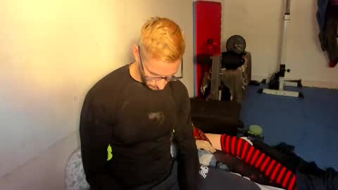 Snapshot of samuraijiu chatting on 12.14.25 samuraijiu online show from 12.14.25