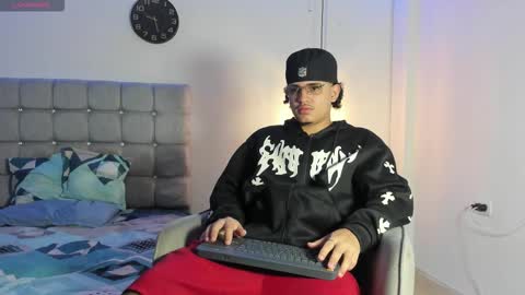 samxx_muscle online show from 10.29.25