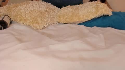 Snapshot of samy_ross_ chatting on 01.10.25 Find me at when im offline here. online show from 01.10.25