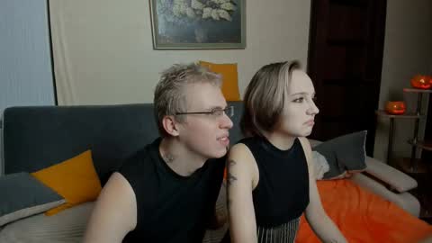 Snapshot of samyscott chatting on 11.01.25 SamyScott online show from 11.01.25