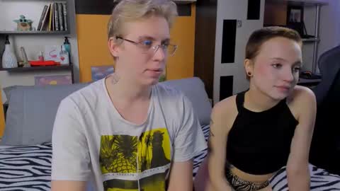 Snapshot of samyscott chatting on 02.25.26 SamyScott online show from 02.25.26