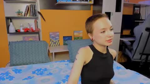 Snapshot of samyscott chatting on 02.27.26 SamyScott online show from 02.27.26