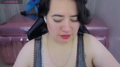 samythomas_t online show from 02.24.26