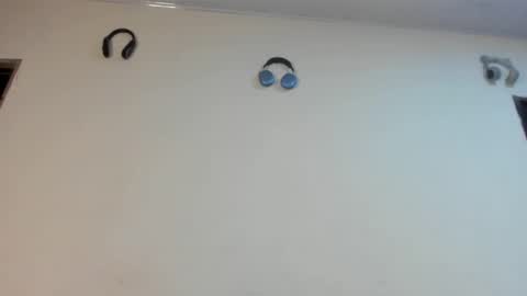 Snapshot of samyyriverss chatting on 12.20.24 Samy and Valery online show from 12.20.24