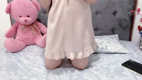 sanami_sian_ online show from 05.12.26