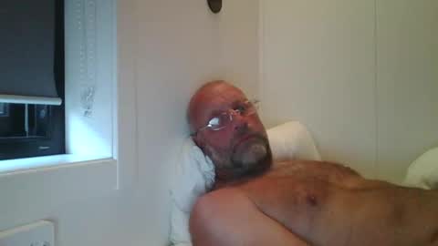 Snapshot of sandnesrune523 chatting on 09.18.25 sandnesrune523 online show from 09.18.25