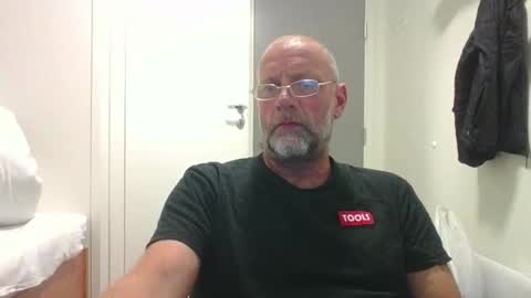 Snapshot of sandnesrune523 chatting on 09.21.25 sandnesrune523 online show from 09.21.25