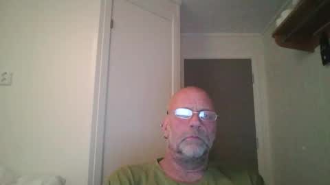 Snapshot of sandnesrune523 chatting on 11.20.25 sandnesrune523 online show from 11.20.25