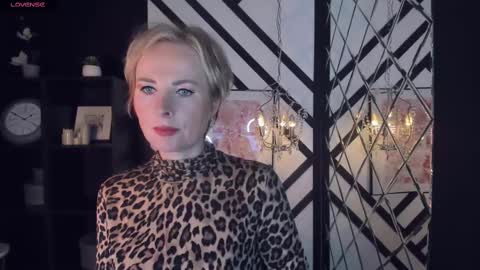 Sandra online show from 02.12.25