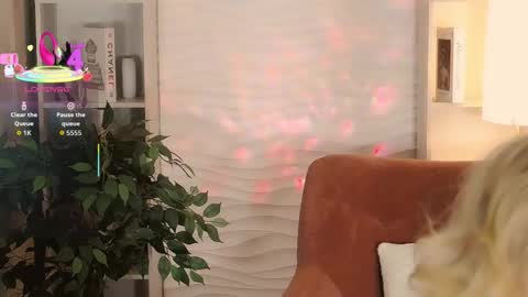 Sandra online show from 09.18.25